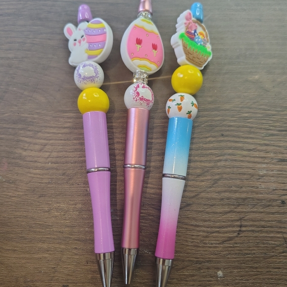 🩰 Easter-Themed Beaded Pens - Picture 9 of 12